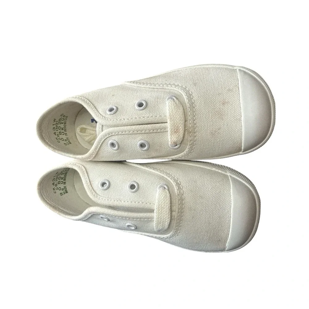Vintage Childs white canvas KEDS sz 9 W new with‎ defects marks